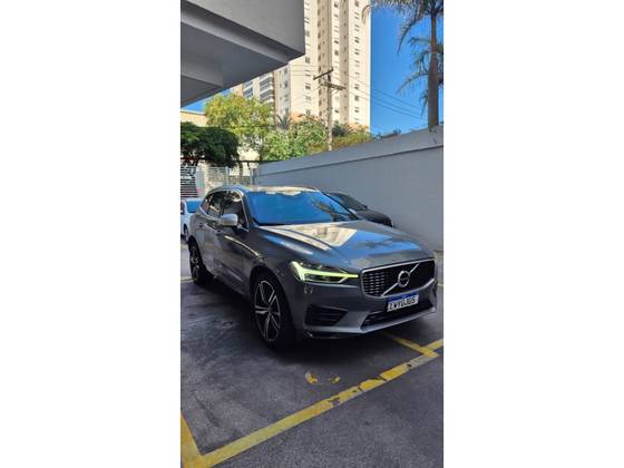 VOLVO XC60 2.0 T8 HYBRID R-DESIGN AWD GEARTRONIC VOLVO XC60 2.0 T8 HYBRID R-DESIGN AWD GEARTRONIC